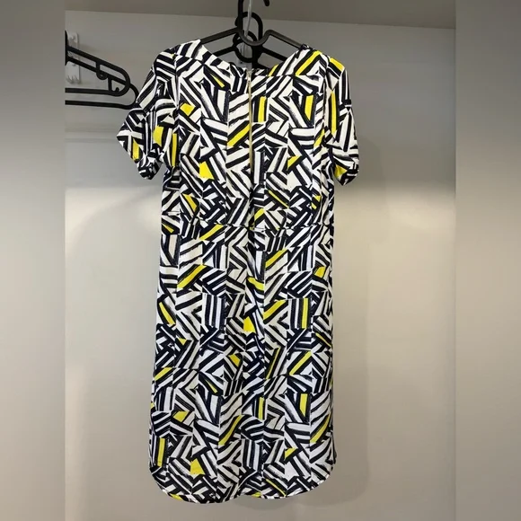 Fun Geometric Dress - Picture 5 of 6